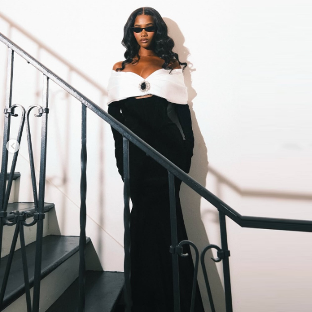 Women Formal Event Wear - Özelleştirilmiş Zarif Kadife Eldivensiz Abiye Elbiseler