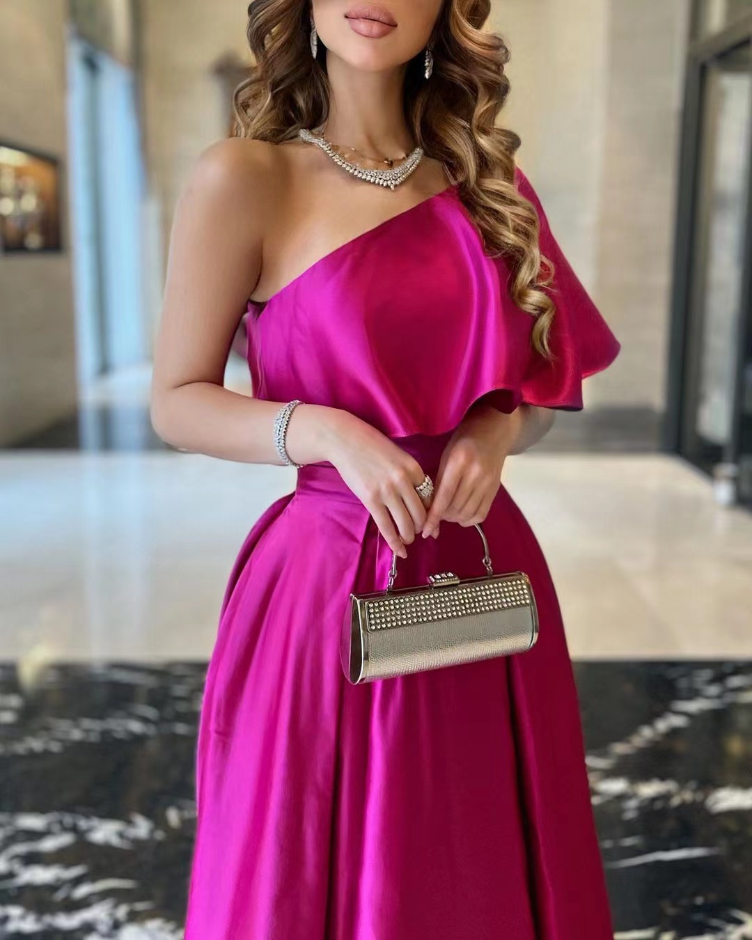 Santorini Resmi Durum Elbisele - Women Formal Wear Dubai incelemesi ve fiyatı