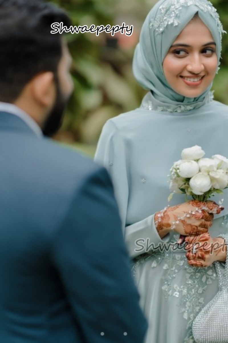 Zarif Müslüman Abiye Pelerin A - Women Formal Wear Dubai incelemesi ve fiyatı
