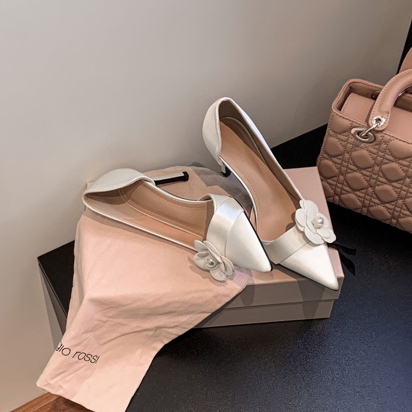 Saten Sivri Burun Stiletto Top - Women Formal Wear On Sale incelemesi ve fiyatı